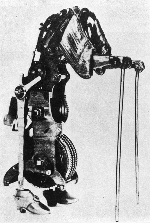 http://problemata.huma-num.fr/omeka_beta/files/large/2658/fig02_automate.jpg http://problemata.huma-num.fr/omeka_beta/files/large/2658/fig02_automate.jpg