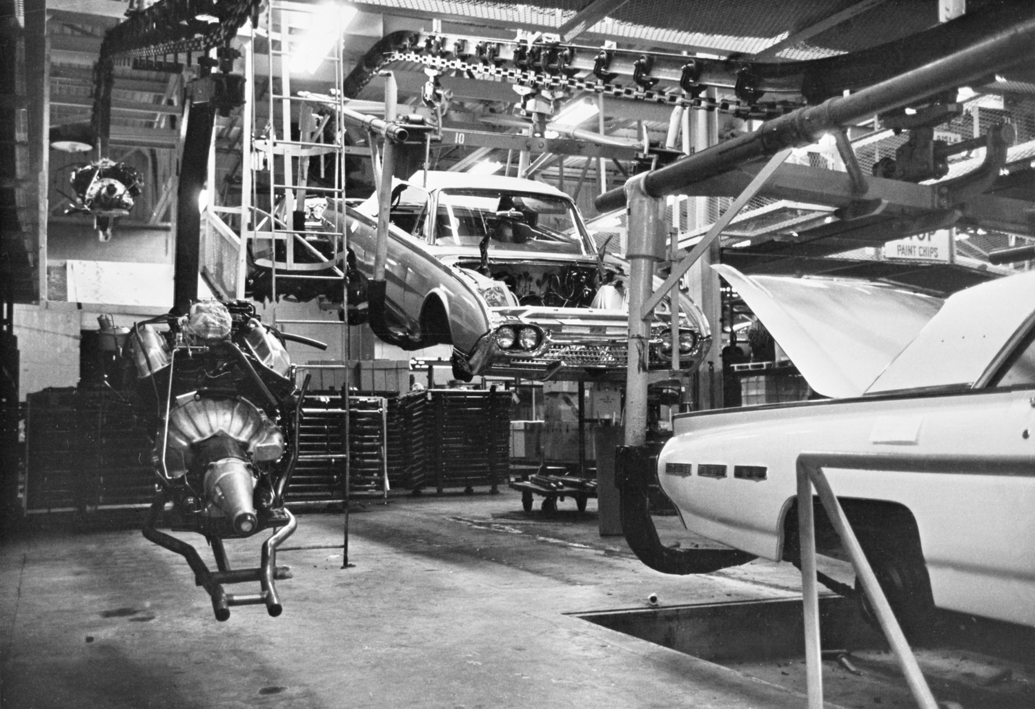 http://problemata.huma-num.fr/omeka_beta/files/large/2722/Fig2c_1962_access-_ford_wixom_assembly_thunderbirds_neg_124751_178.jpg http://problemata.huma-num.fr/omeka_beta/files/large/2722/Fig2c_1962_access-_ford_wixom_assembly_thunderbirds_neg_124751_178.jpg