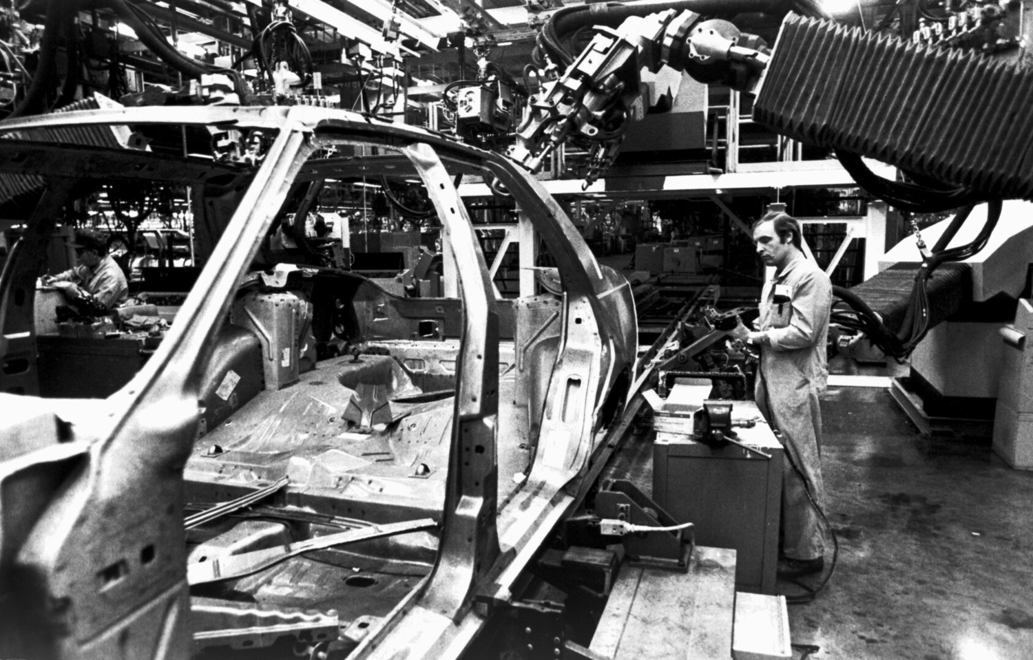 http://problemata.huma-num.fr/omeka_beta/files/large/2723/Fig2d_1983_access-oakville_assembly_plant_2_ar_2007_5_145_.jpg http://problemata.huma-num.fr/omeka_beta/files/large/2723/Fig2d_1983_access-oakville_assembly_plant_2_ar_2007_5_145_.jpg