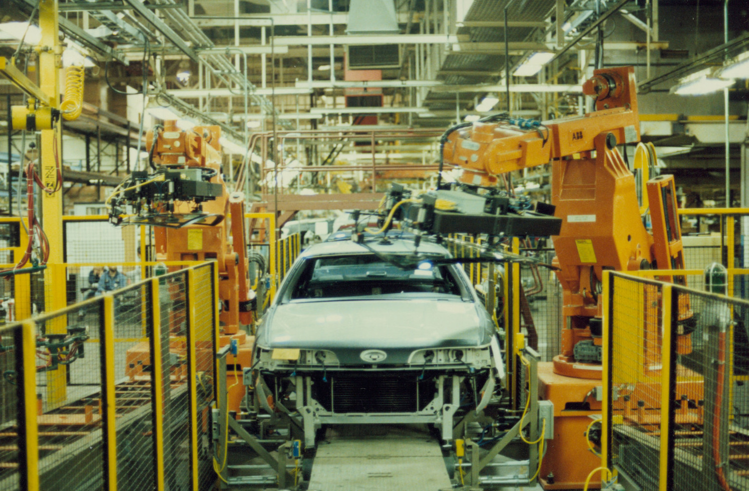 http://problemata.huma-num.fr/omeka_beta/files/large/2724/Fig2e_1990_access-st_thomas_assembly_plant_crown_victoria_grand_marquis_assembly_line_1_ar_2007_5_138_.jpg http://problemata.huma-num.fr/omeka_beta/files/large/2724/Fig2e_1990_access-st_thomas_assembly_plant_crown_victoria_grand_marquis_assembly_line_1_ar_2007_5_138_.jpg