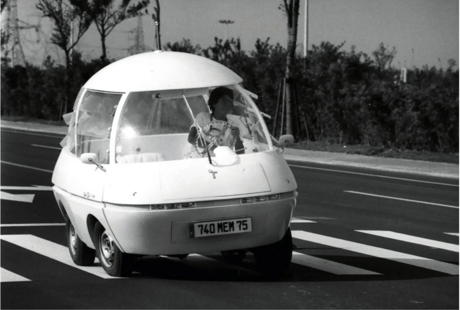 http://problemata.huma-num.fr/omeka_beta/files/large/2736/Fig3_coqueline_courregebille_electrique.jpg
