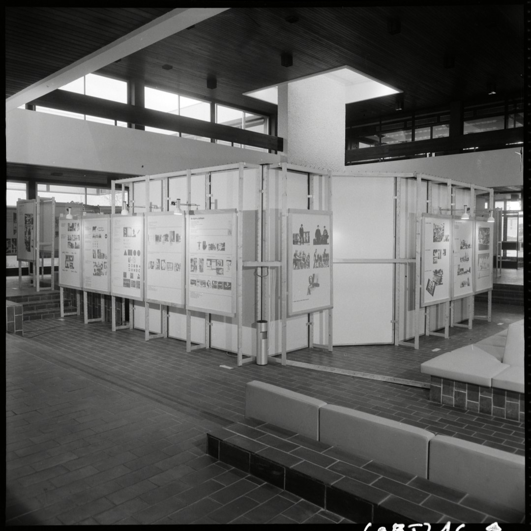 http://problemata.huma-num.fr/omeka_beta/files/large/324/fig03_M5050_X0031_CCI_011_0030_P.jpg http://problemata.huma-num.fr/omeka_beta/files/large/324/fig03_M5050_X0031_CCI_011_0030_P.jpg
